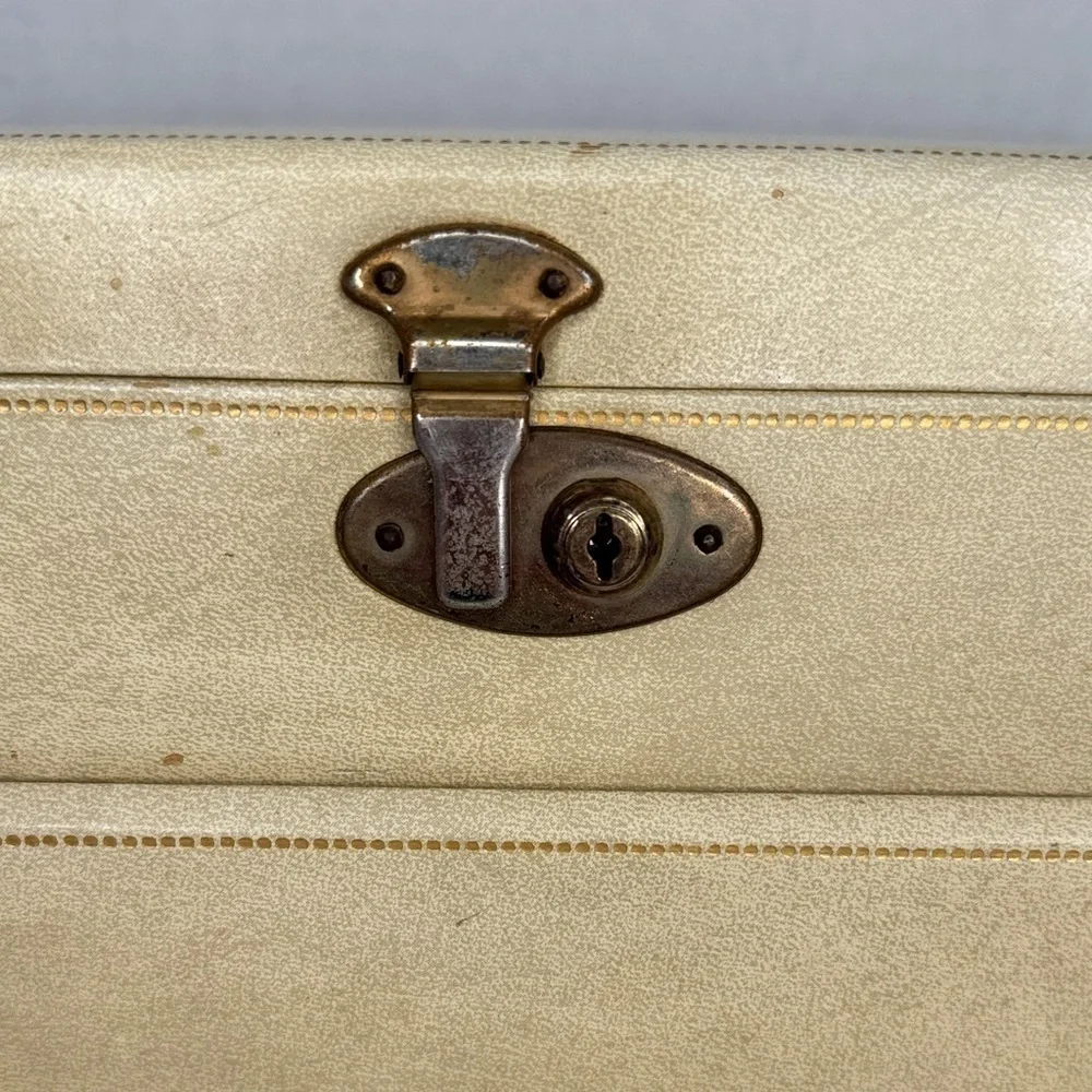 1950s Mele Leatherette Red Lined Jewelry Box With Compartments & Latch (no key)
